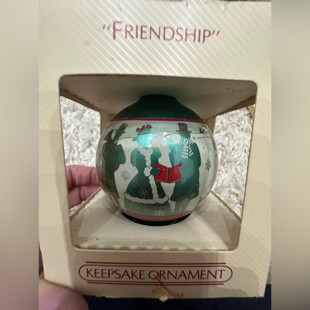 Vintage 1984 Hallmark Keepsake Glass Christmas Ornament Set - Multicolor - Picture 5 of 9